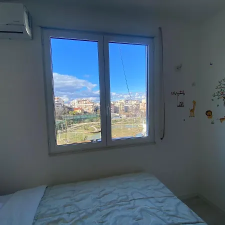 Cozy With Zoo And View *